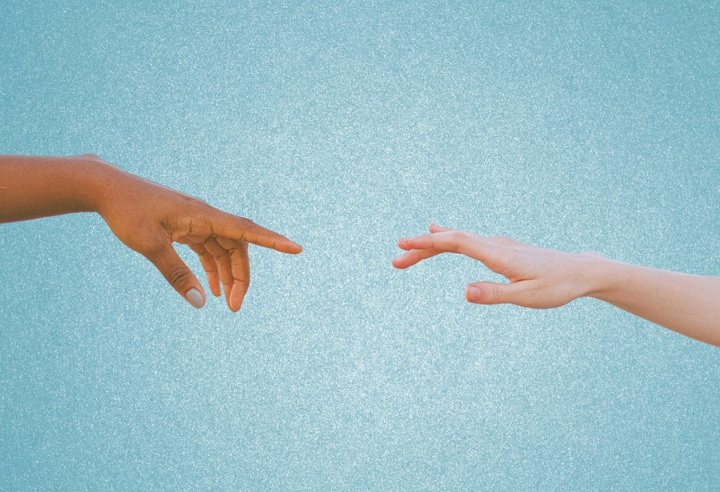 teamworkdefinition-two-hands-7035954_1280(1)